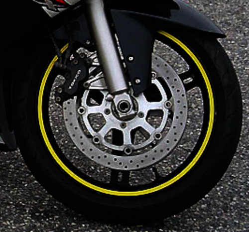 Rimstripes för MC Rimstripes till motorcykel. Komplett kitt för 4st hjulsidor. 7mm bred standard. Det går bra att ange annan diameter/bredd genom att ange detta under kommentarerna i kassan.
Max diameter 600mm.