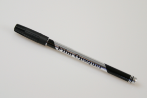 Black Out Paint Maker Markeringspenna Johnson window films Johnson window films Markeringspenna till solfilm