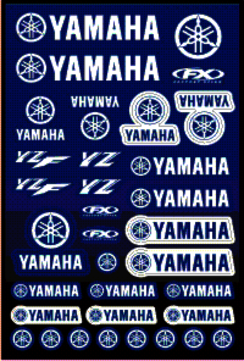 Dekalark 300x460mm. Logotyperna är stansade efter den vita tunna linjen.