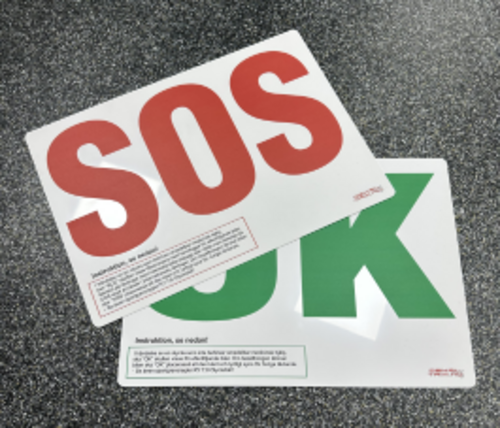 SOS-skylt A3 enligt SBF reglemente. Krav från 2024-01-01. Tillverkad i 1mm homogen PVC. Dubbelsidig SOS/OK.
