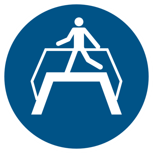 Använd gångbro M023