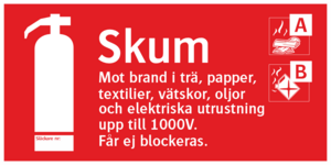 Skylt 200x100mm.
Mot brand i trä, papper, textilier, vätskor, oljor och elektriska utrustning upp till 1000V. Får ej blockeras. 